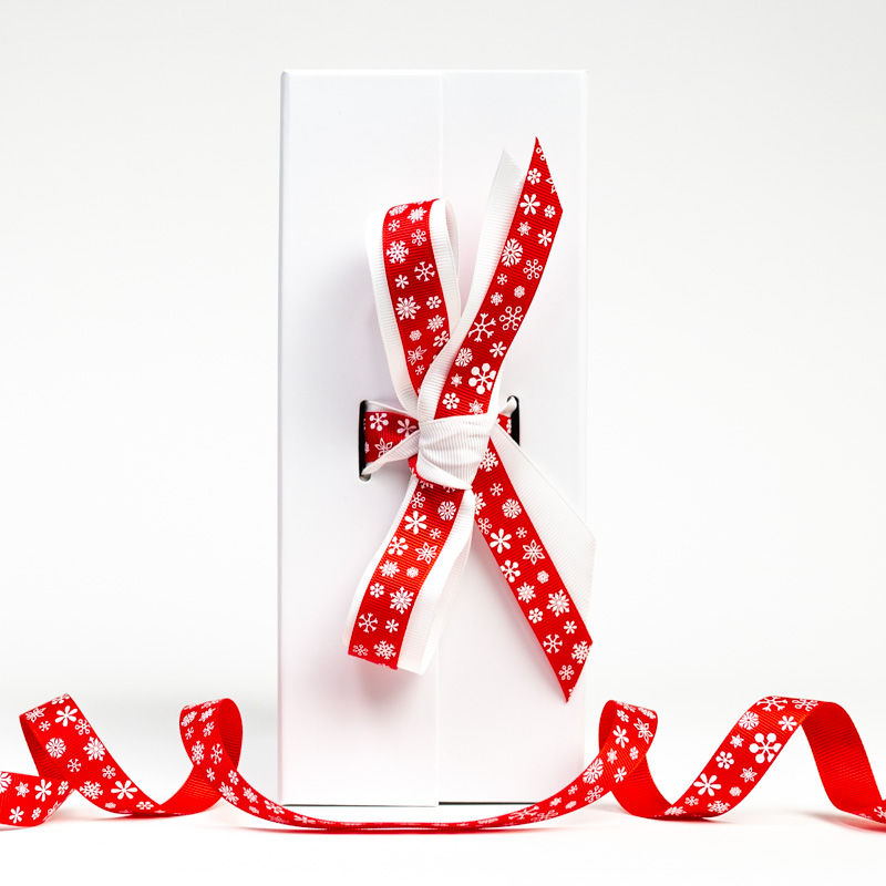 Christmas box and ribbon - Send a Cuddly