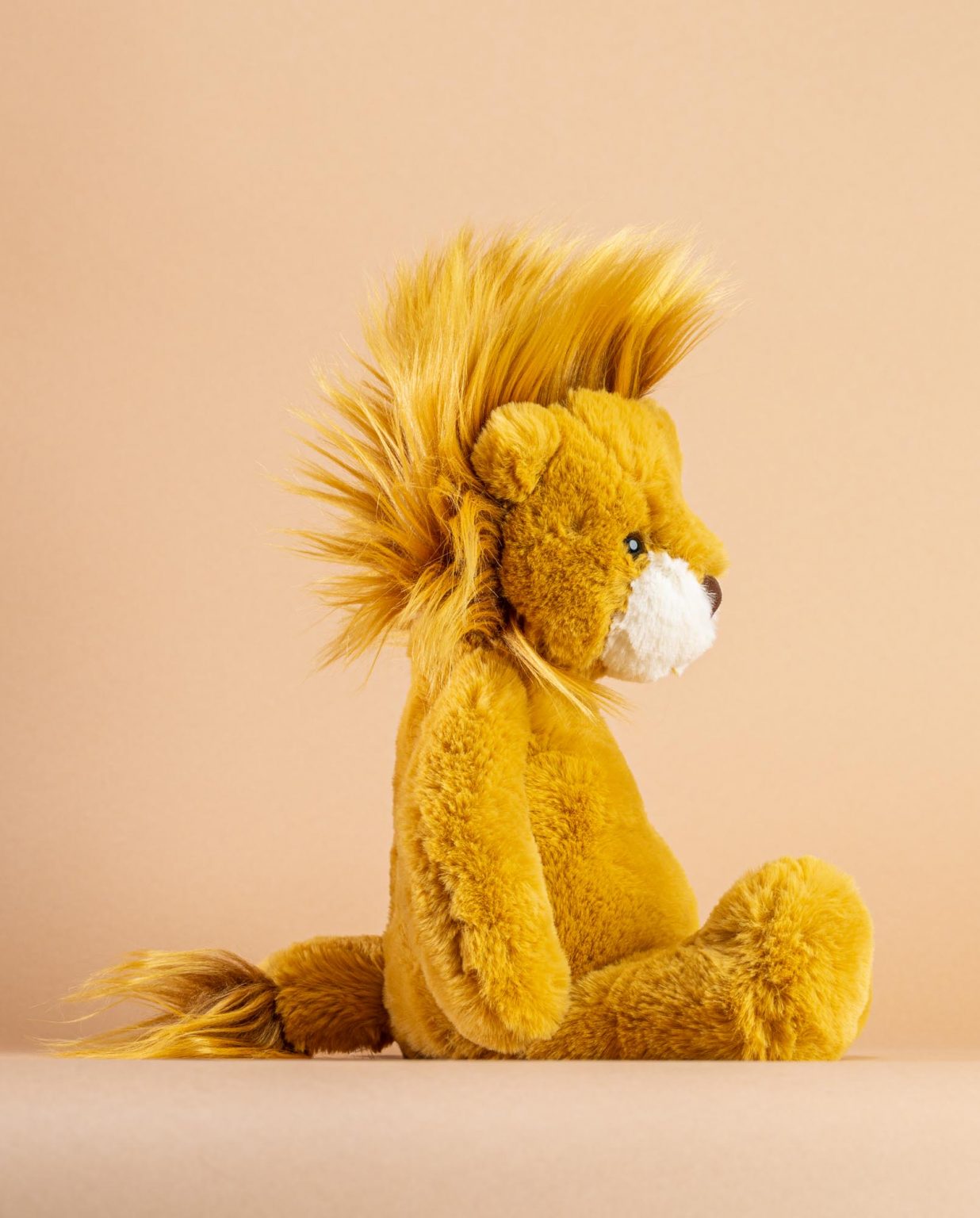 Wumper Lion Soft Toy - Send a Cuddly