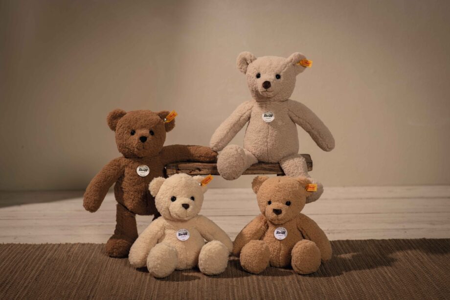 Traditional Teddy Bears by Steiff