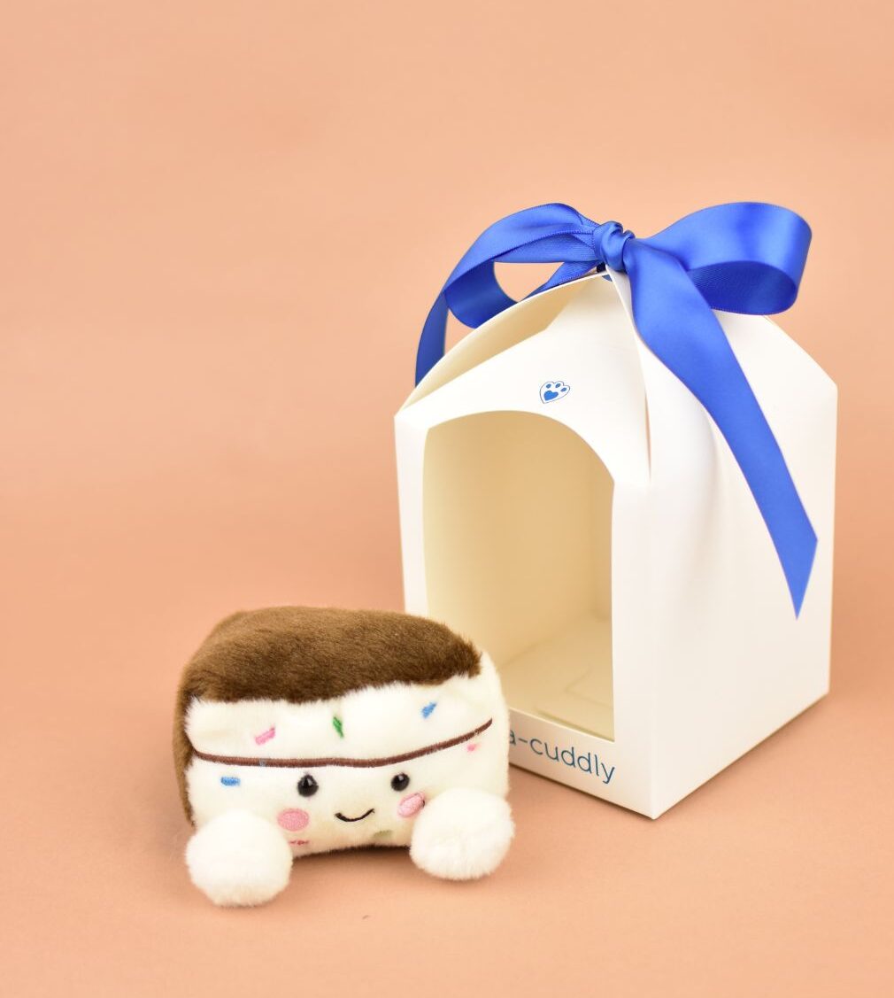 Sprinkles Cuddly Cake Slice