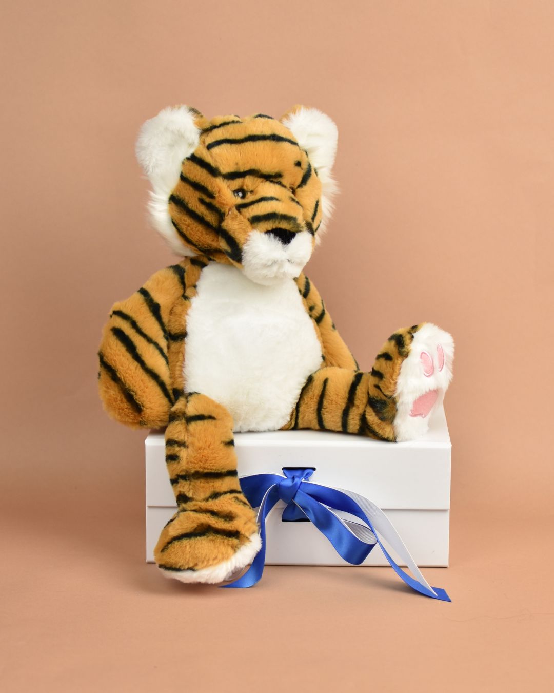 Love to hug tiger - send a cuddly